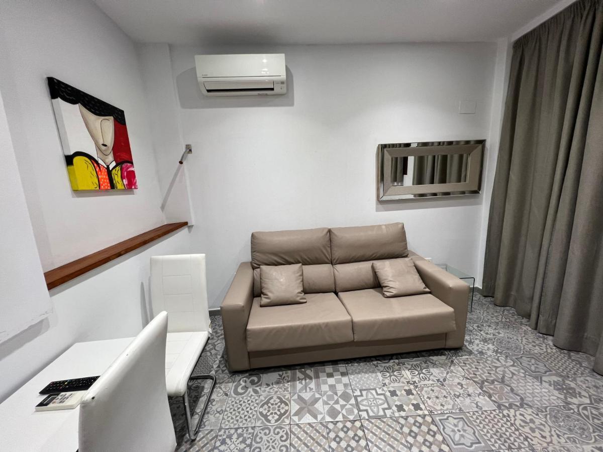 Apartamentos Royal Urban Granada Exterior photo